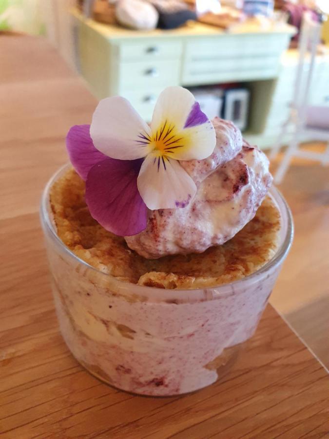 Yggdrasil Farmhotel Retreat, Spa & Yoga Straumsbukta Εξωτερικό φωτογραφία