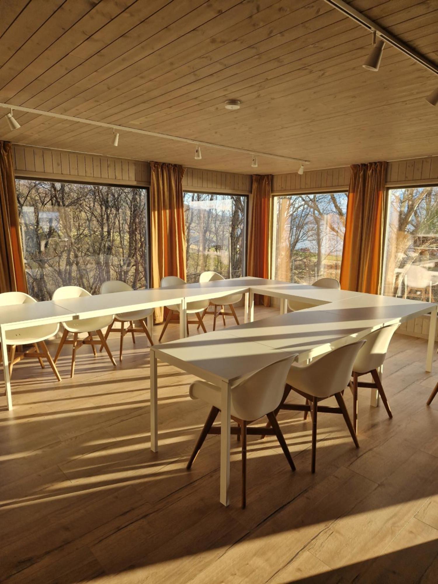Yggdrasil Farmhotel Retreat, Spa & Yoga Straumsbukta Εξωτερικό φωτογραφία