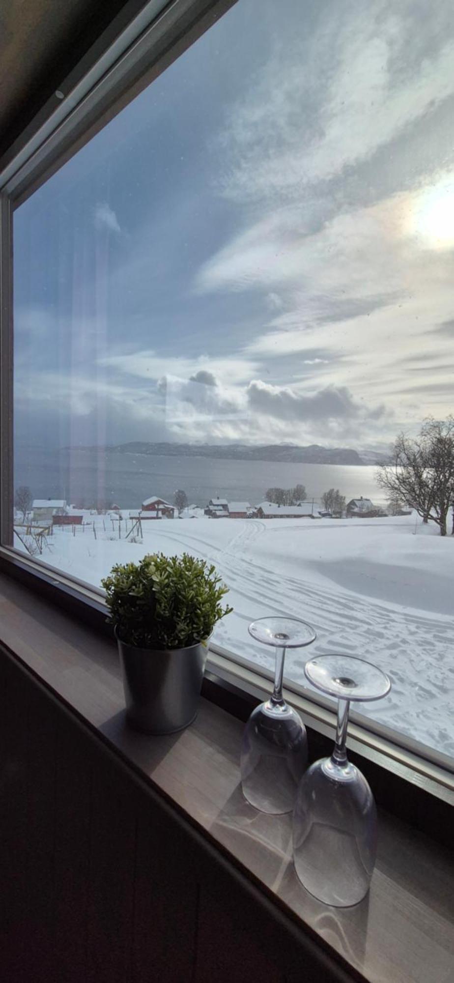 Yggdrasil Farmhotel Retreat, Spa & Yoga Straumsbukta Δωμάτιο φωτογραφία